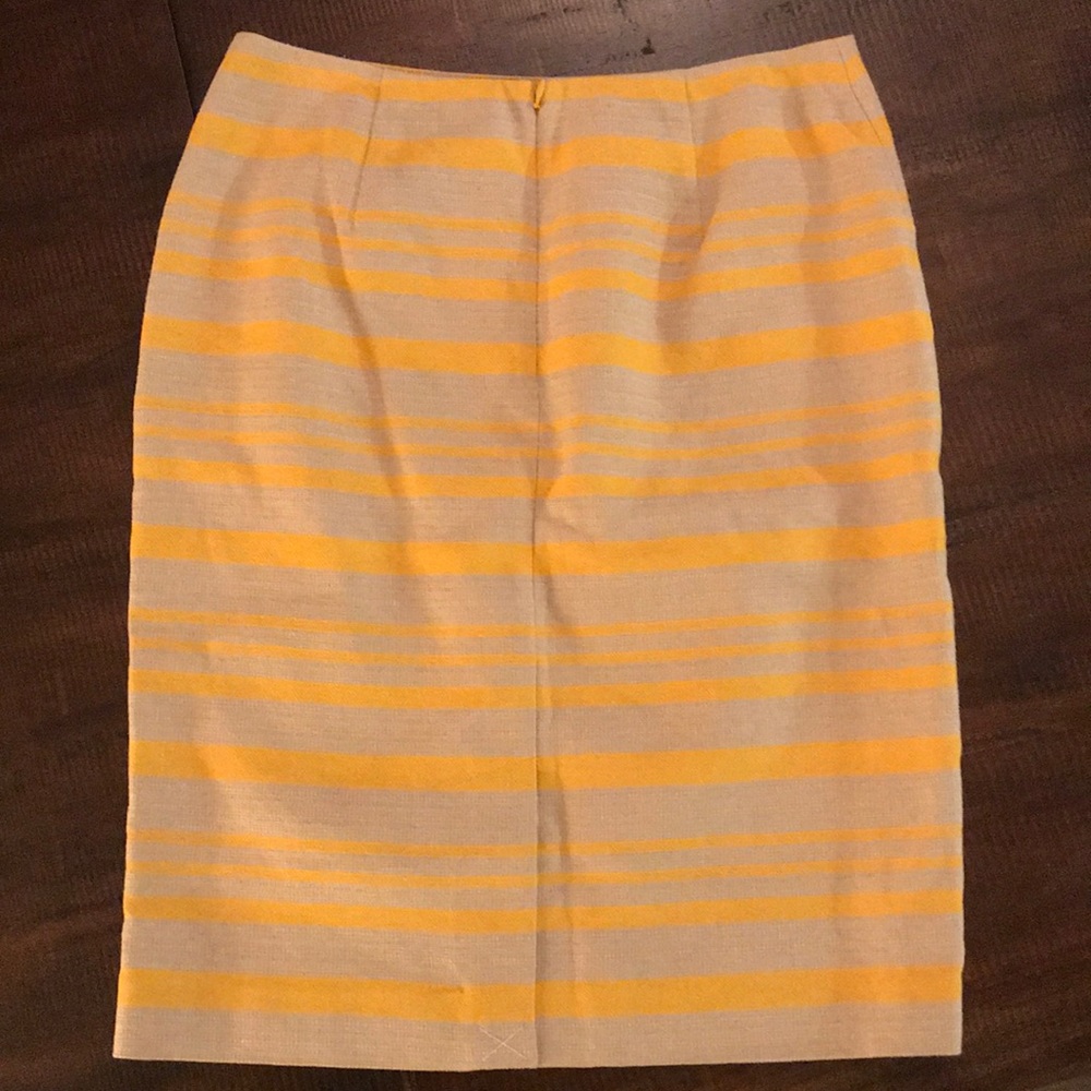 ‼️LAST DAY‼️~ Talbots Pencil Skirt - Picture 3 of 7